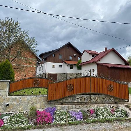 فندق Ethno House Izvor Vrelo Koreničko المظهر الخارجي الصورة